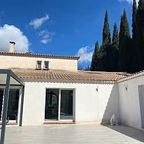 Villa blanche aux cyprès, avant la pose